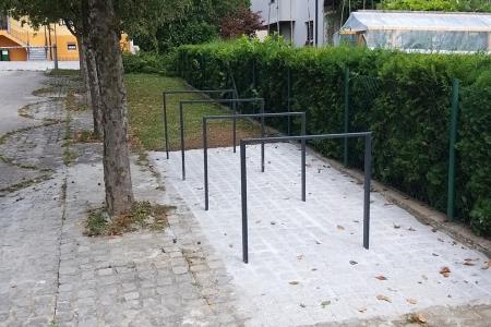 Stojala za kolesa Foto Boštjan Otoničar (7)